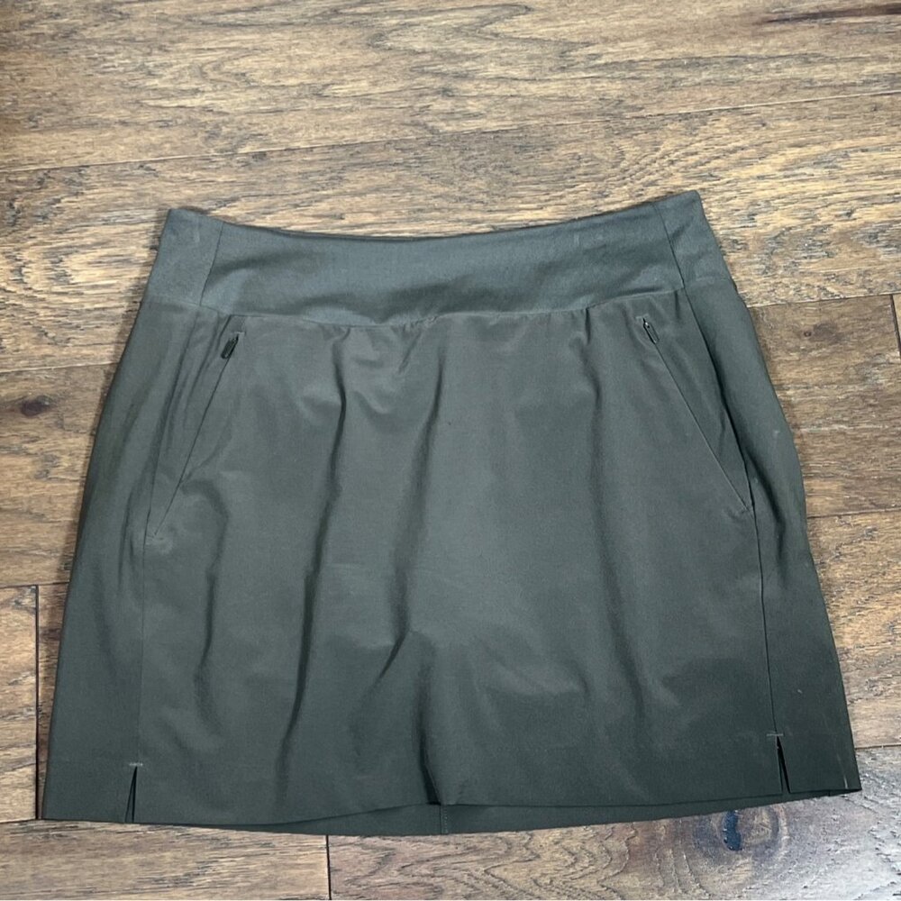 ATHLETA Soho Skort in Arbor Olive Sz 6 #211382 EUC - Picture 2 of 5
